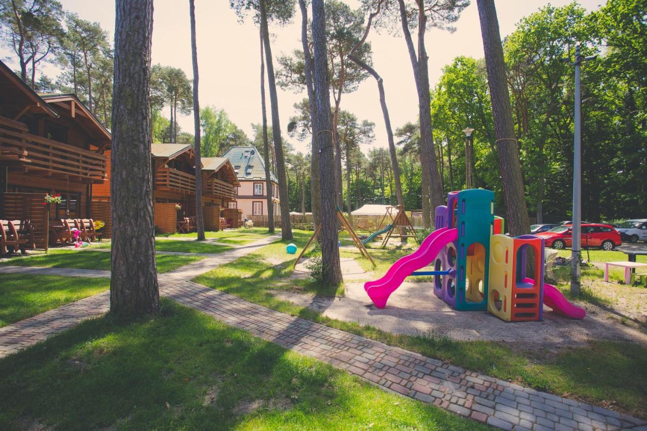 Natura Park Ustronie Morskie - Domki, Apartamenty Ngoại thất bức ảnh